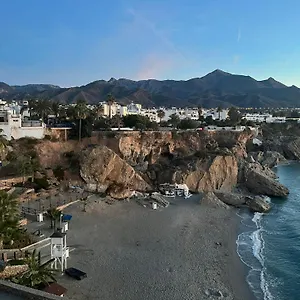 https://apt-nuevo-apartamento-con-parking-y-a-300-metros-playa.es-andalucia.com